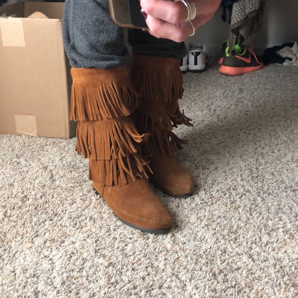 Fringe boots